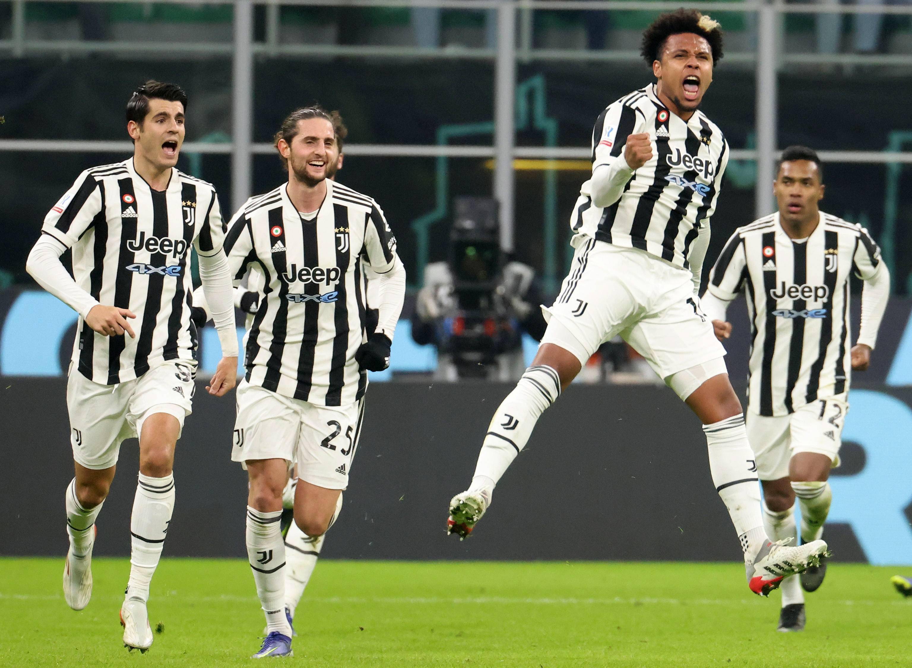 关于那不勒斯上演对决尤文图斯，争取争冠机会的信息