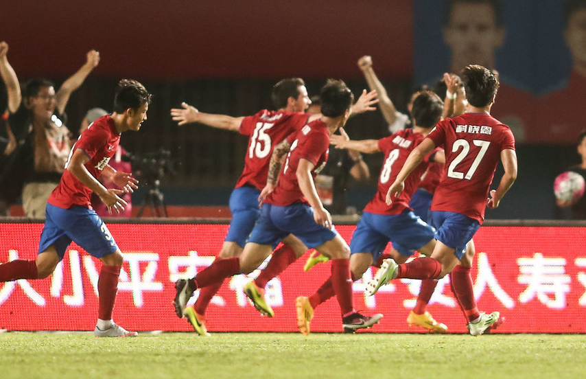 河南建业客场战胜河北华夏幸福的简单介绍