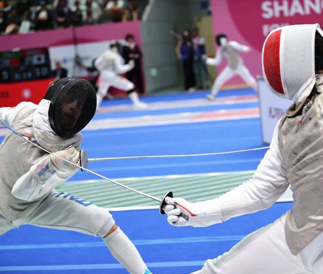 法国击剑队意气风发，势不可挡的简单介绍