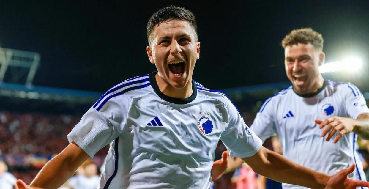 包含阿贾克斯大胜皇家社会,晋级希望大增的词条 包含阿贾克斯大胜皇家社会,晋级希望大增的词条