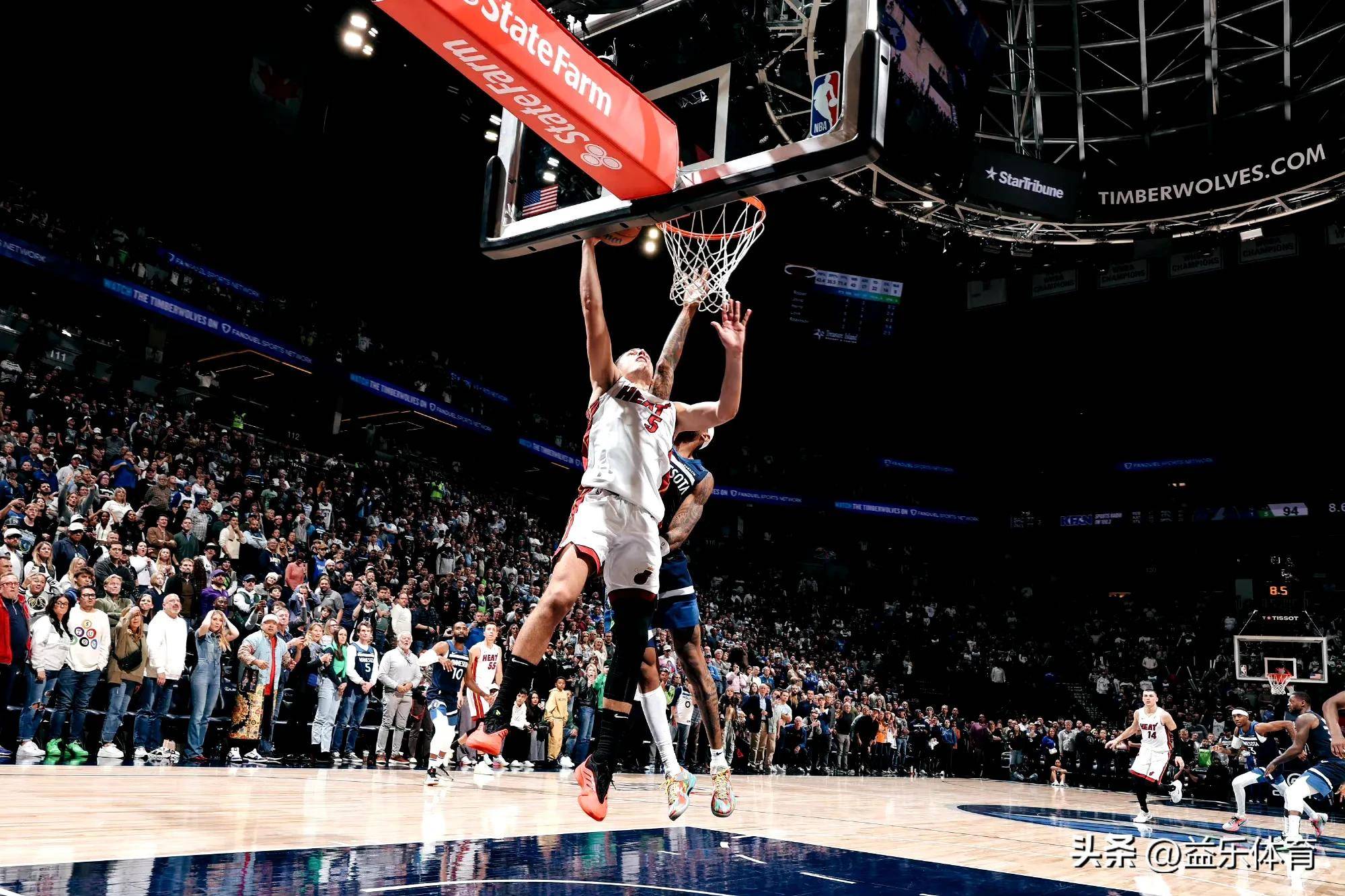 猛龙击败骑士,取得胜利 猛龙击败骑士,取得胜利