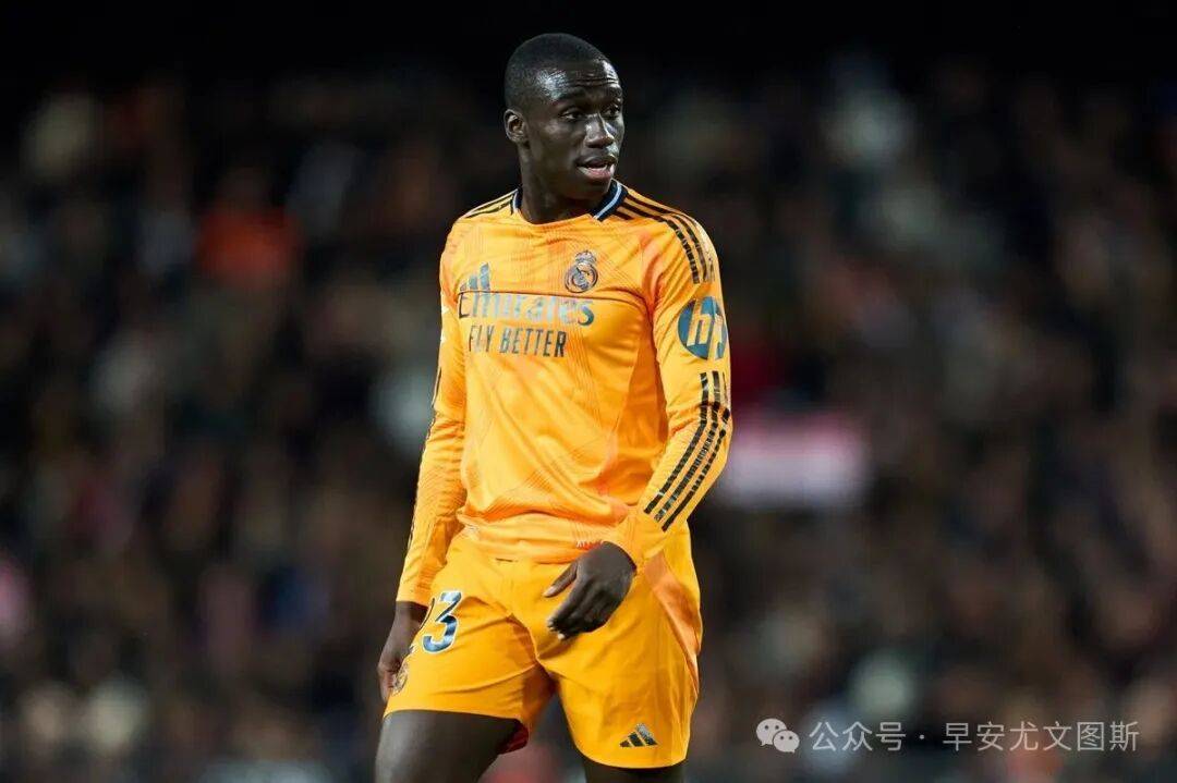 开云体育平台-球员伤愈归队，球队再添一员强将